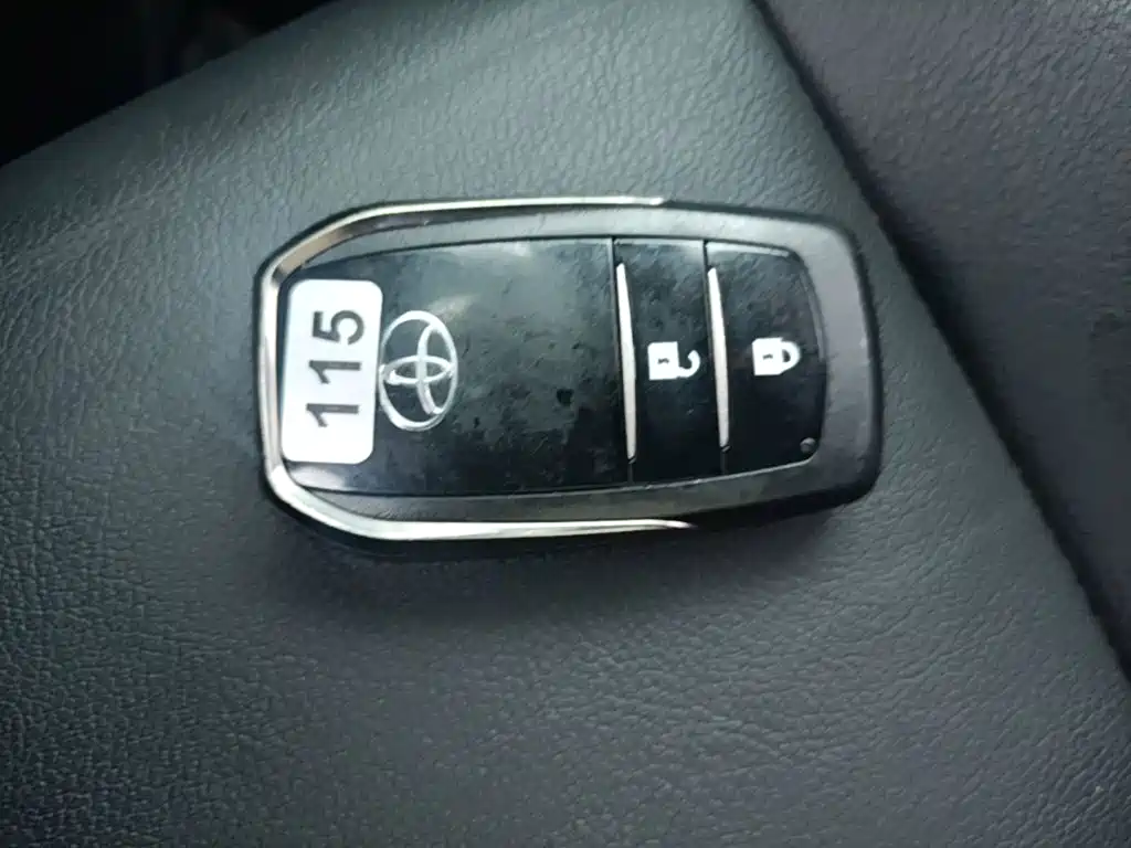 Toyota Wildlander New Energy — миниатюра 9