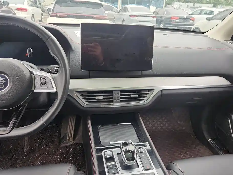 BYD Tang New Energy — миниатюра 13