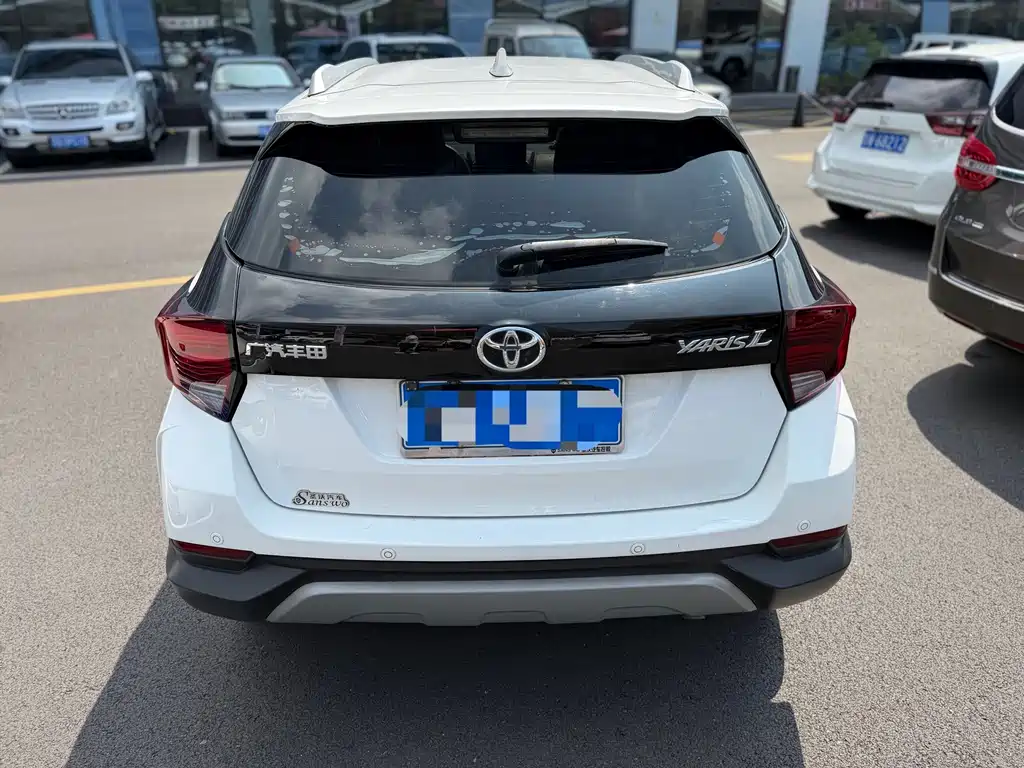 Toyota Yaris L — миниатюра 11