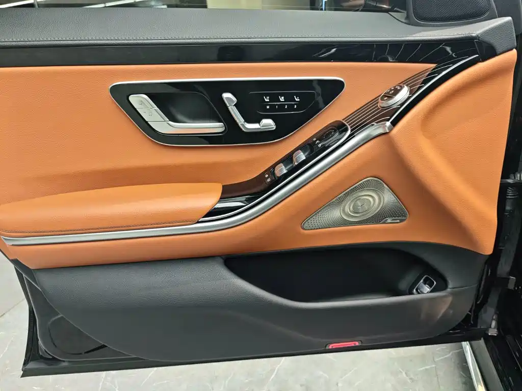 Mercedes-Benz S-Class — миниатюра 5