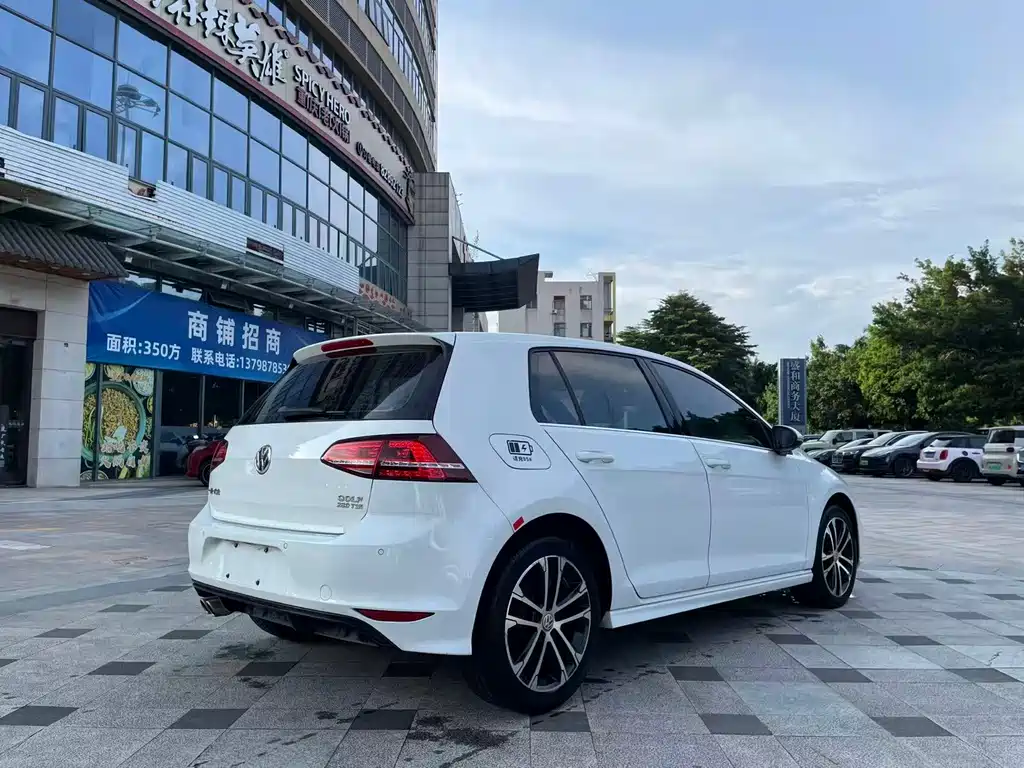 Volkswagen Golf — миниатюра 7