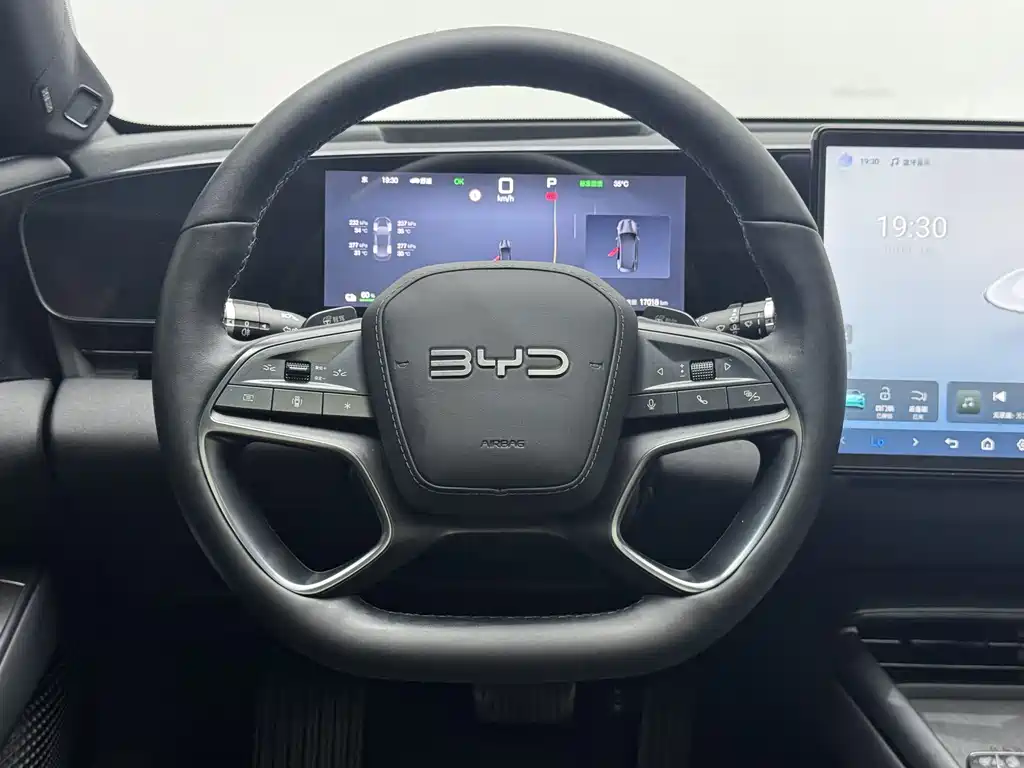 BYD Seal — миниатюра 8