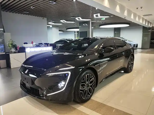 2026 Avatr 12