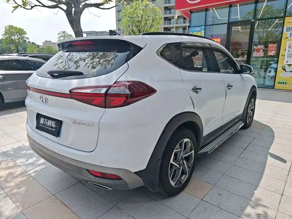 Hyundai Tucson — миниатюра 8
