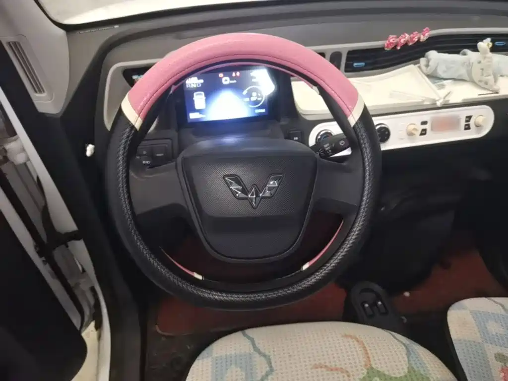 Wuling MINIEV — миниатюра 11