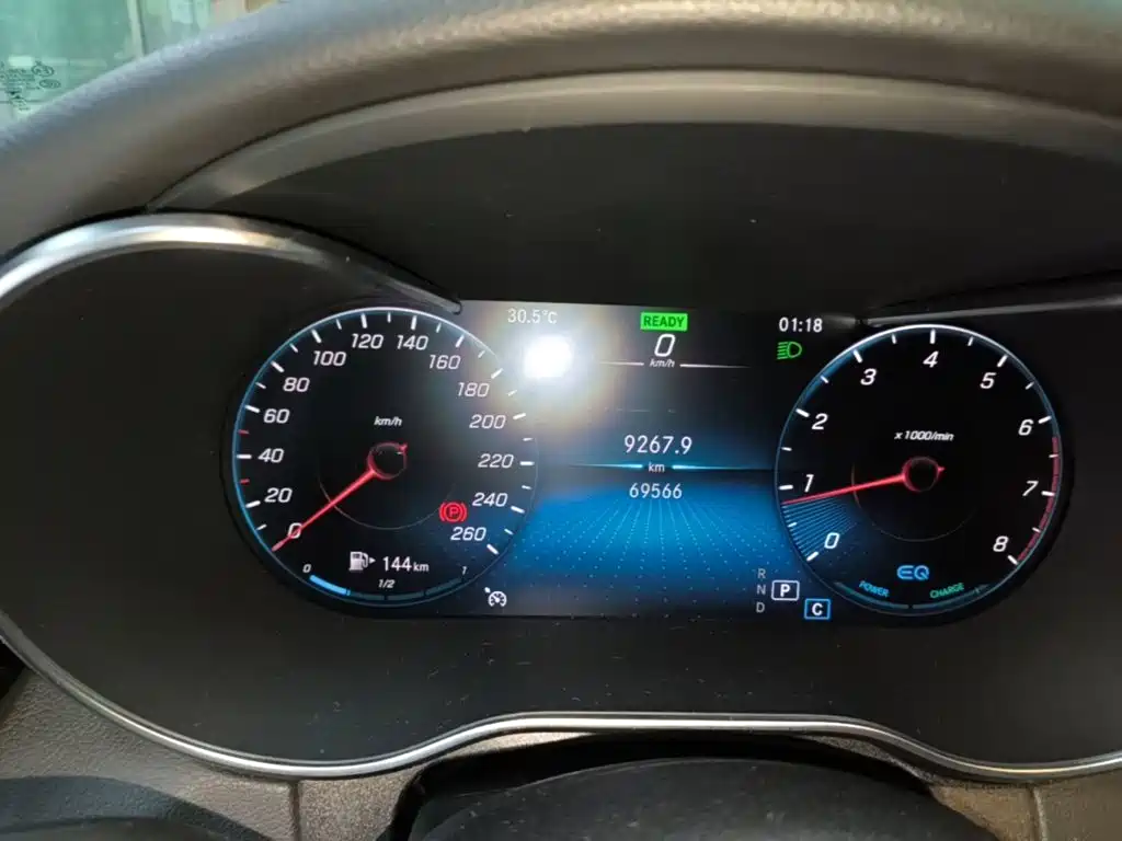 Mercedes-Benz C-Class — миниатюра 12