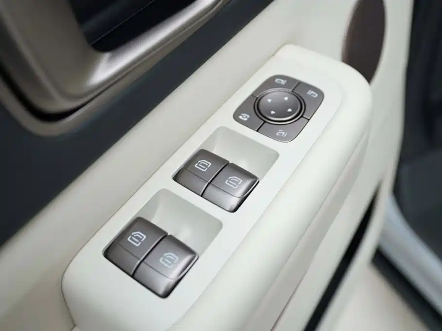 Li Auto Li MEGA — миниатюра 9