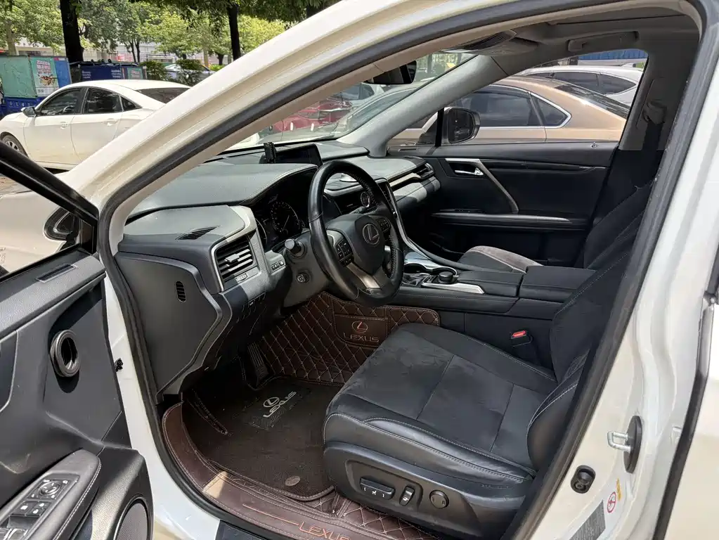 Lexus RX — миниатюра 4