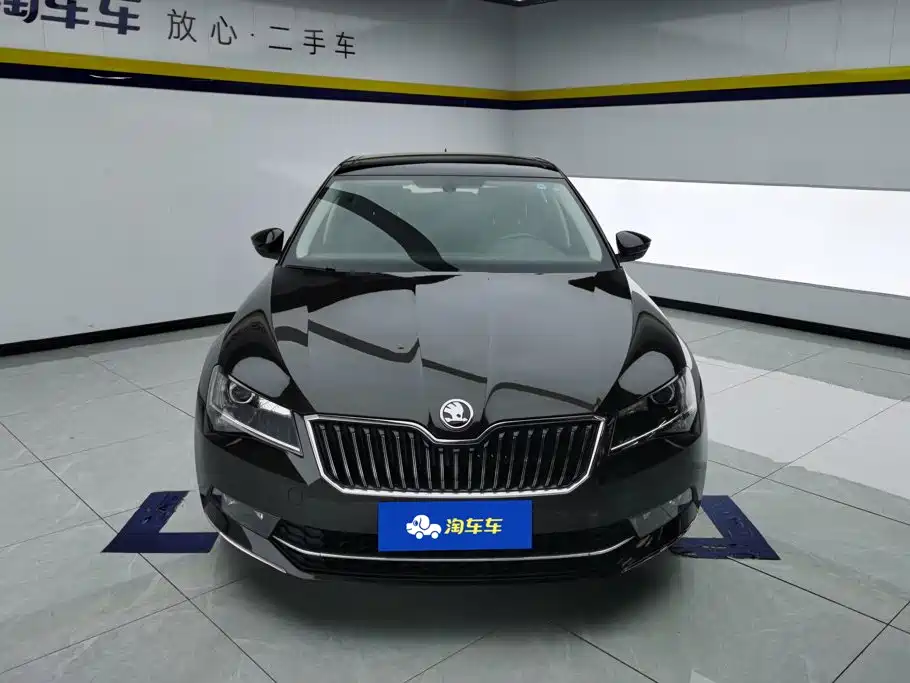 Skoda Superb — миниатюра 2