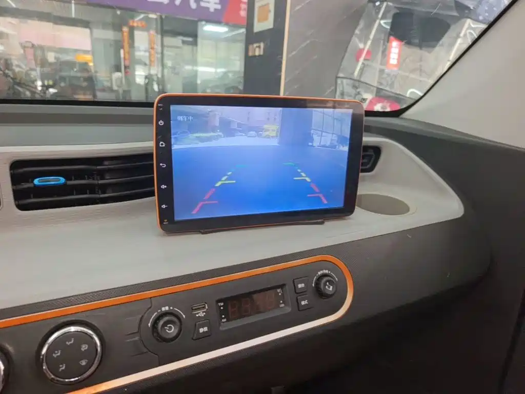 Wuling MINIEV — миниатюра 13
