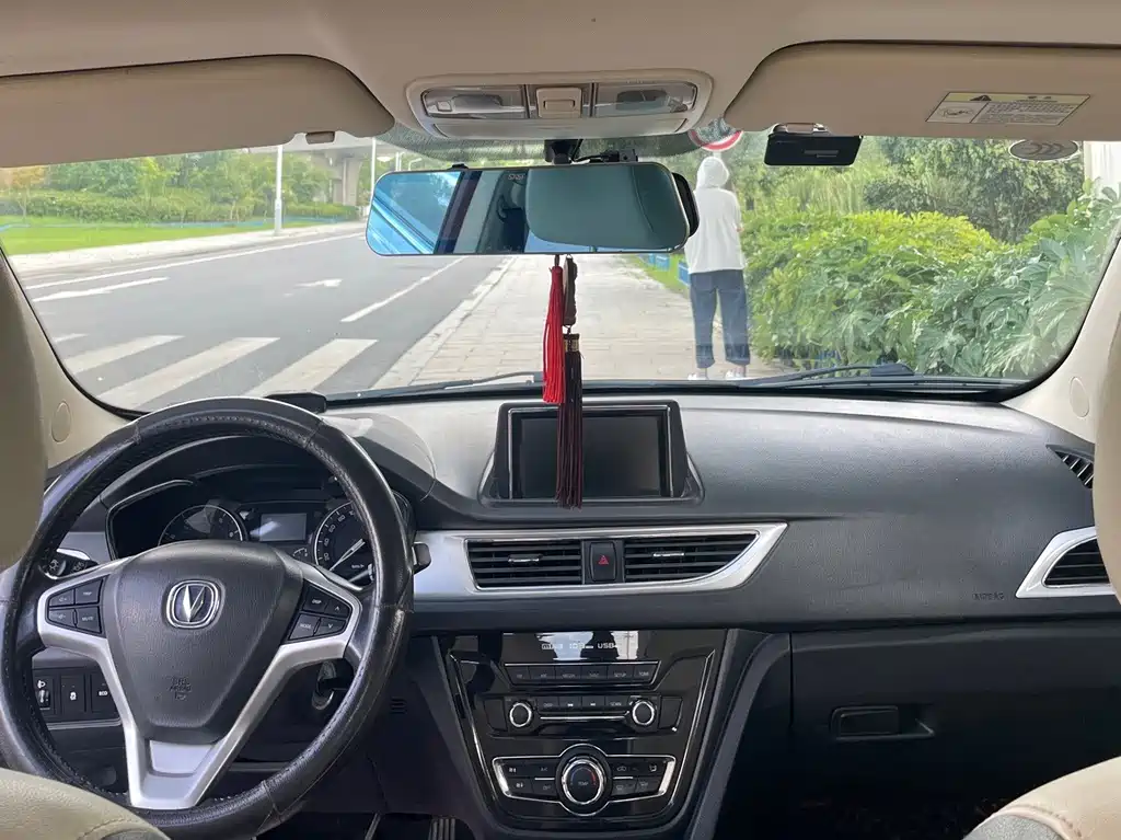 Changan V7 — миниатюра 10