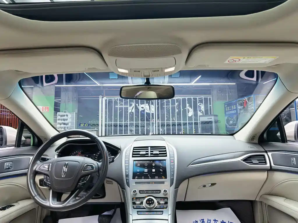 Lincoln MKZ — миниатюра 7