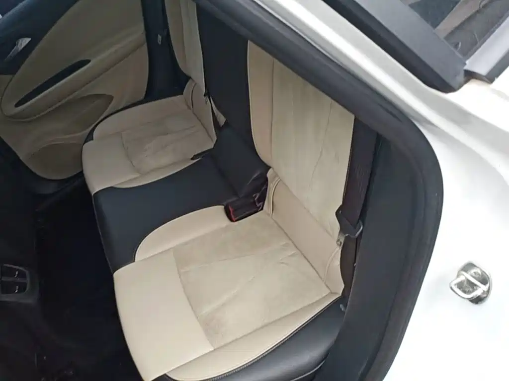 Buick Verano — миниатюра 17