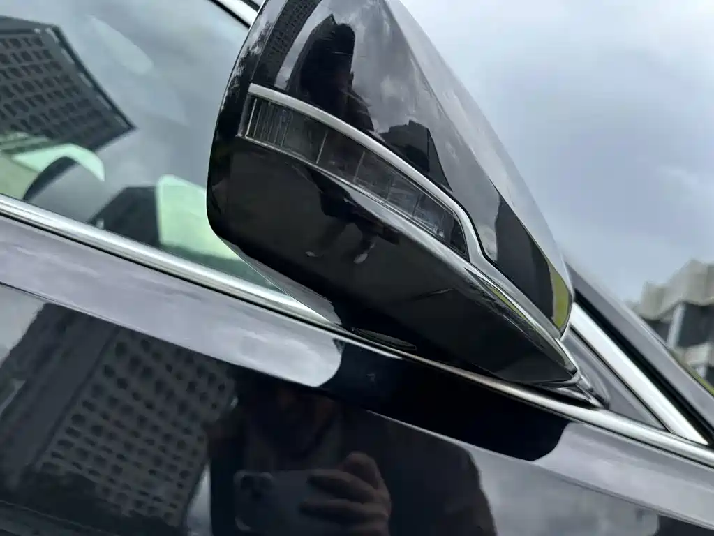 Cadillac CT5 — миниатюра 24