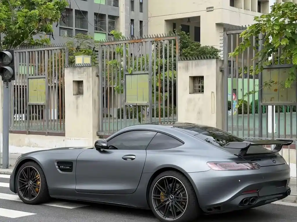 Mercedes-Benz AMG GT - фото 3