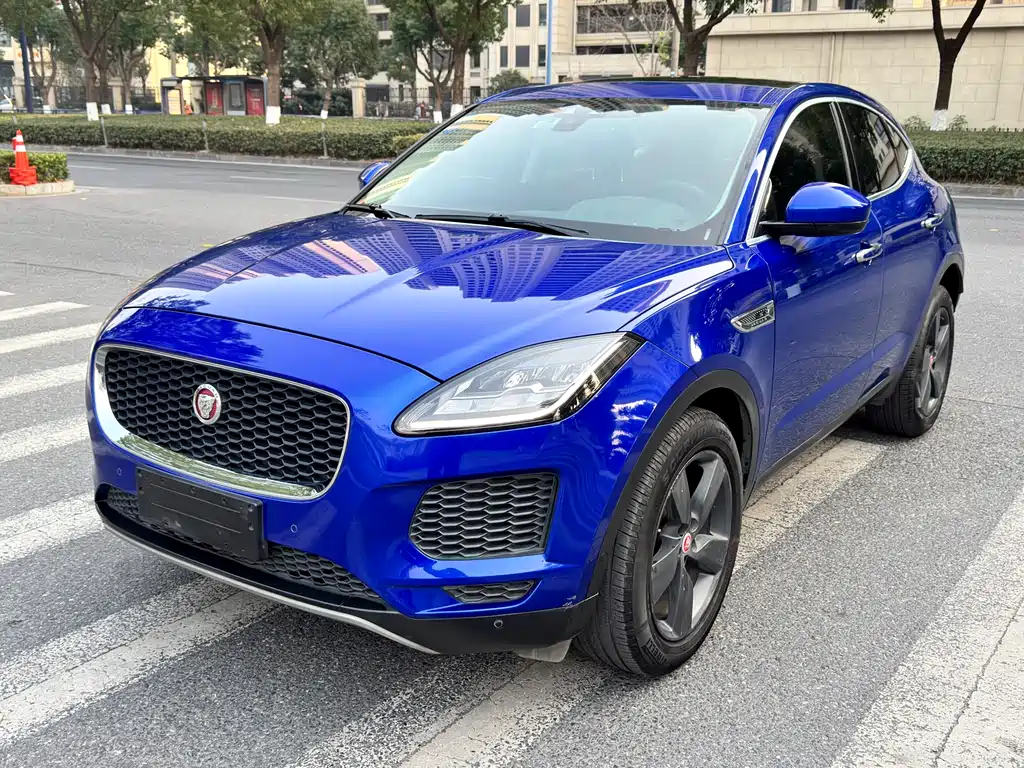 JAGUAR E PACE