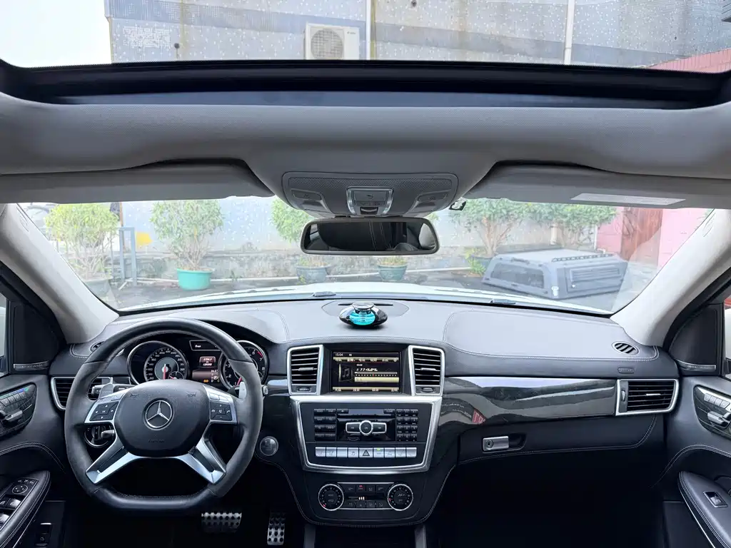 Mercedes-Benz GL-Class AMG — миниатюра 6