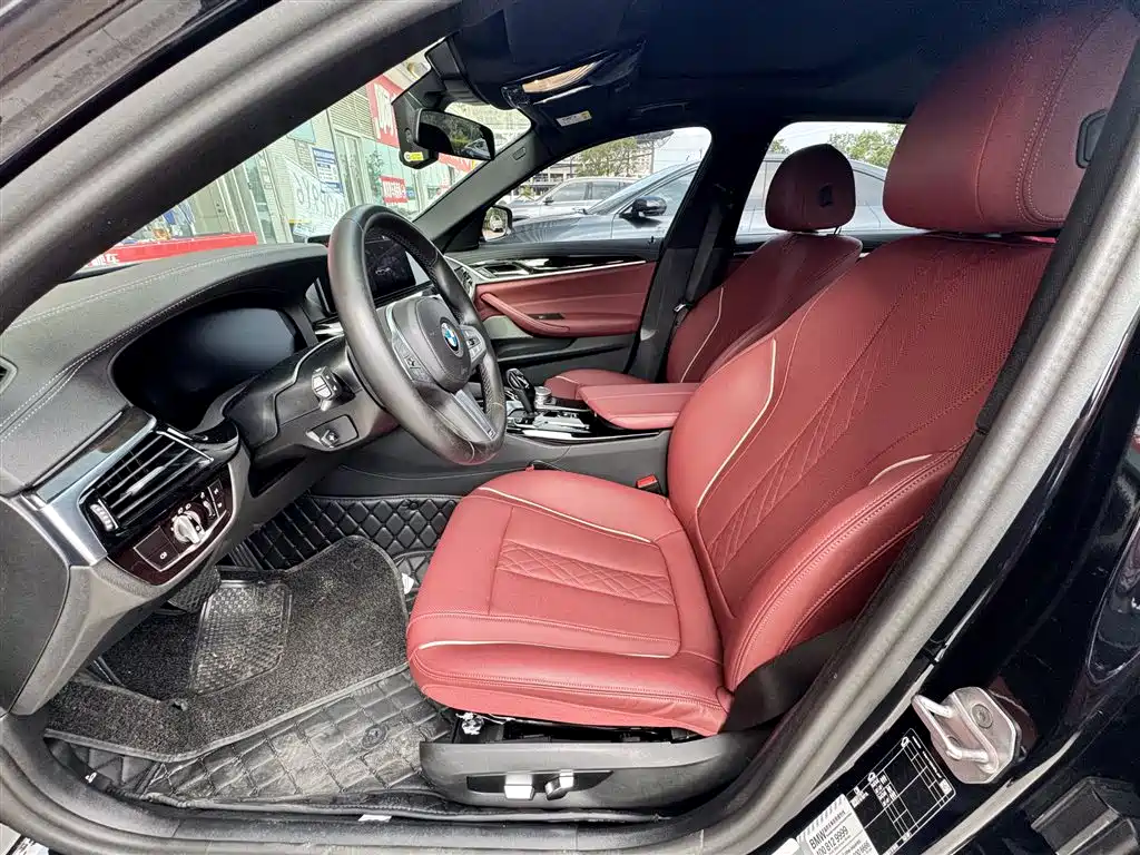 BMW 5 Series — миниатюра 4