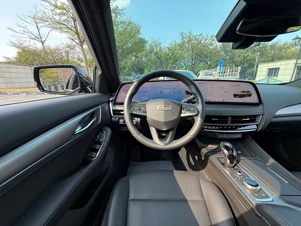 Cadillac CT5 — миниатюра 10