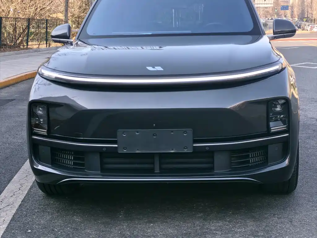 Li Auto IDEAL L8
