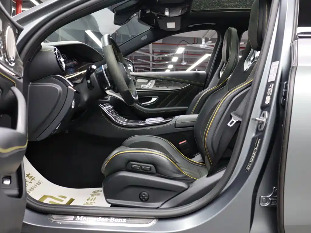 Mercedes-Benz E-Class AMG — миниатюра 7