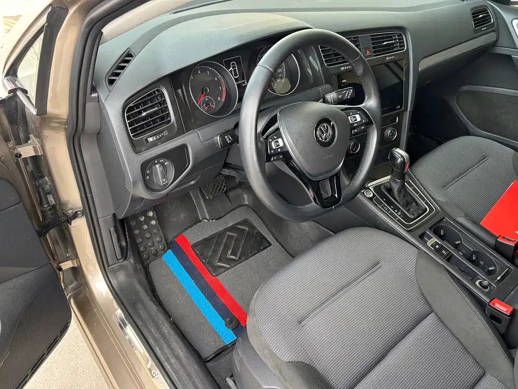 Volkswagen Golf — миниатюра 7
