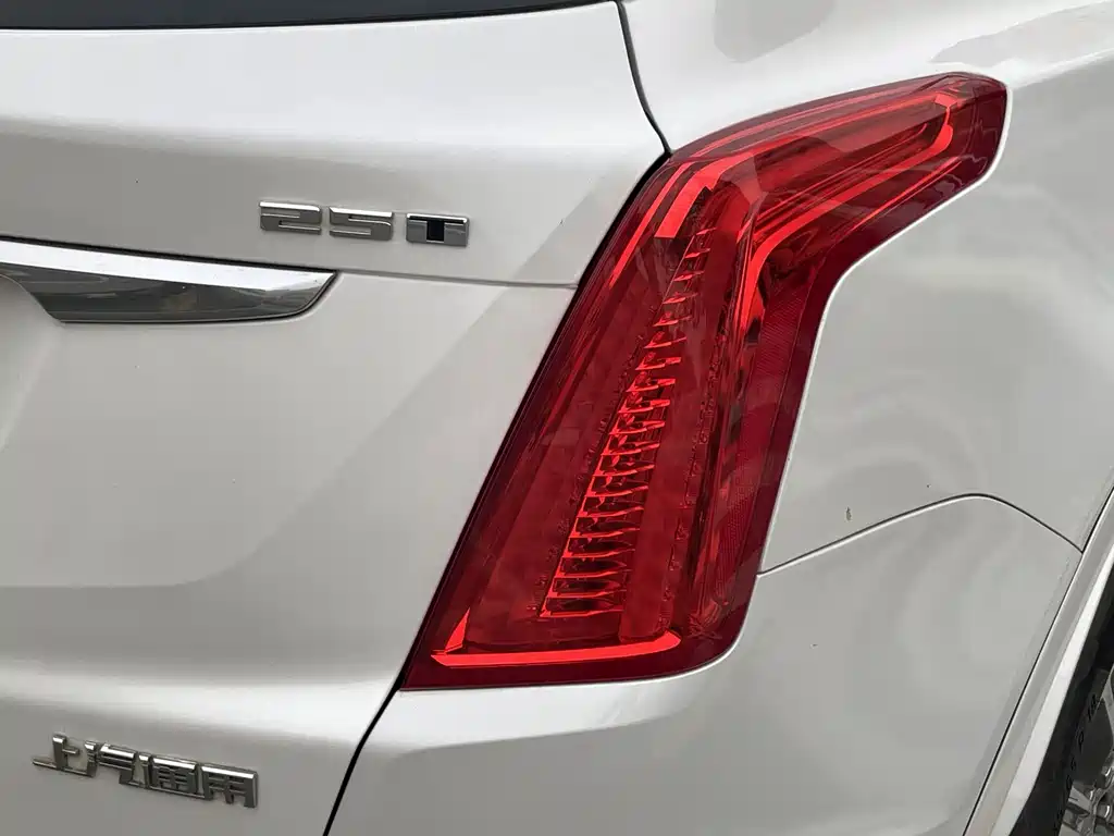 Cadillac XT5 — миниатюра 17