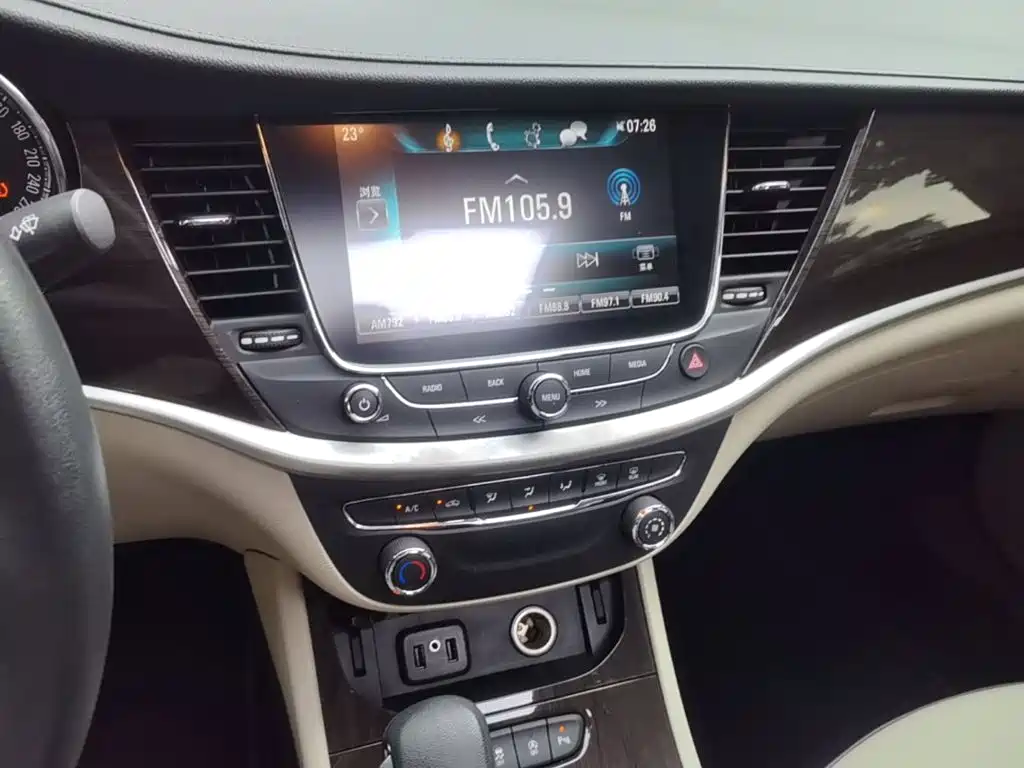 Buick Verano — миниатюра 13