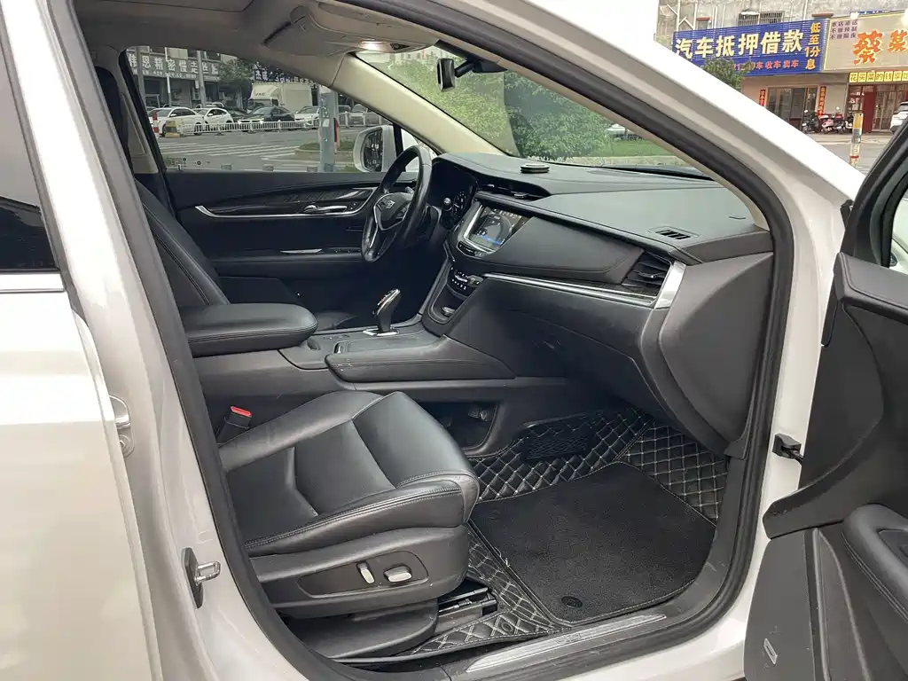 Cadillac XT5 — миниатюра 7
