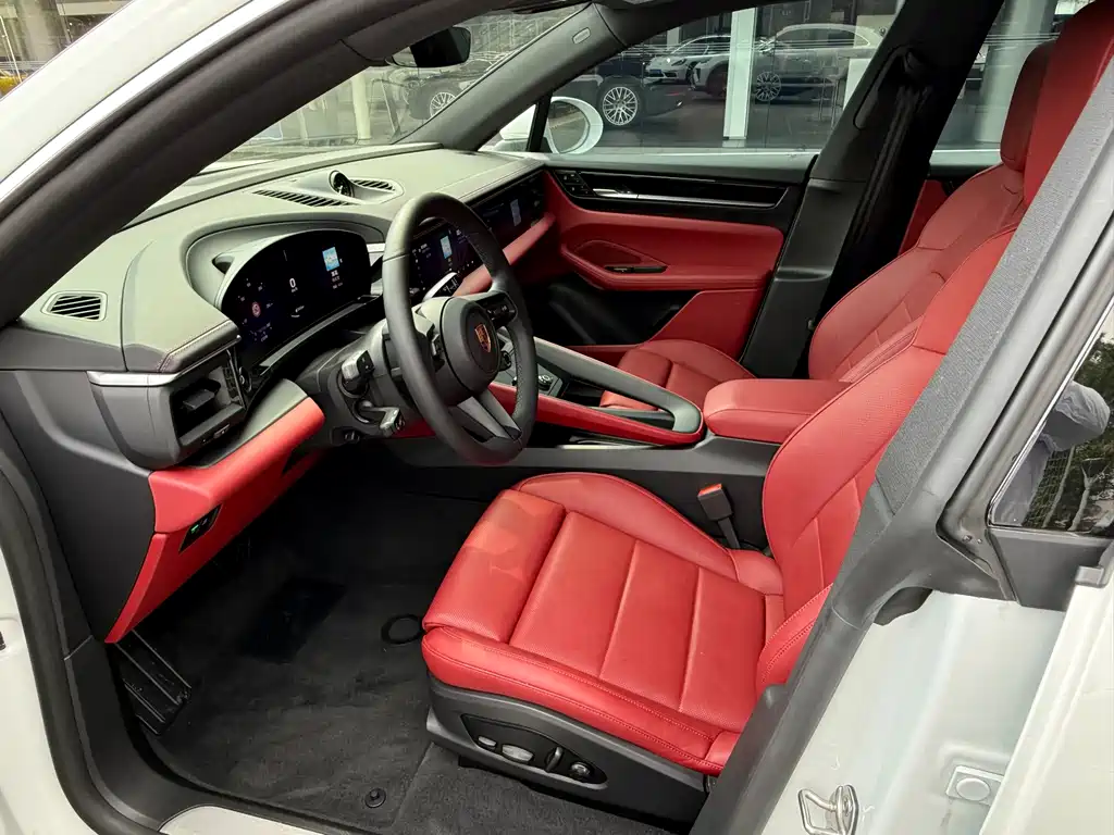 Porsche Macan EV — миниатюра 8
