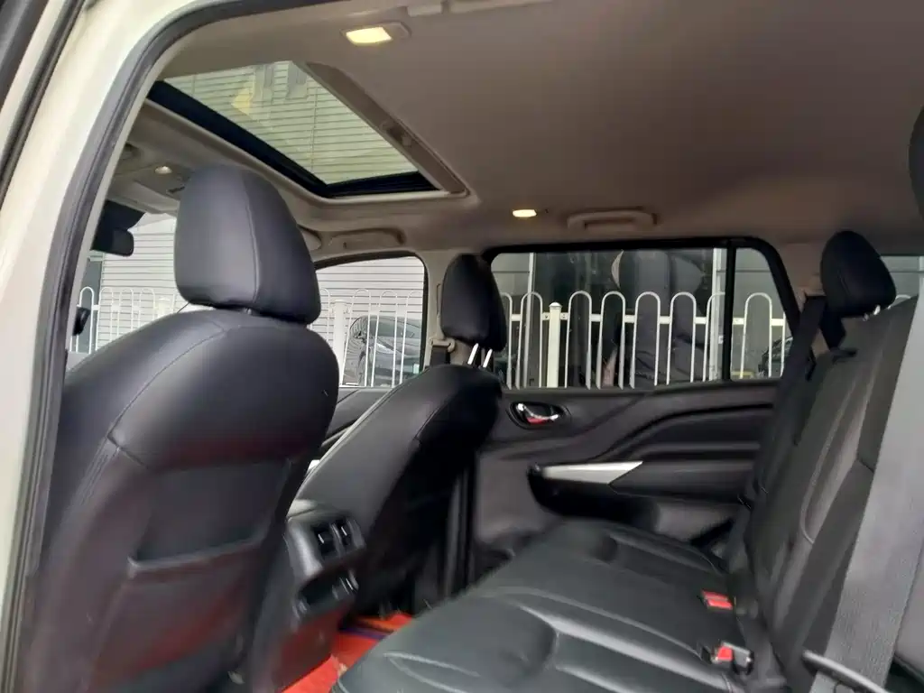 Nissan Terra — миниатюра 16