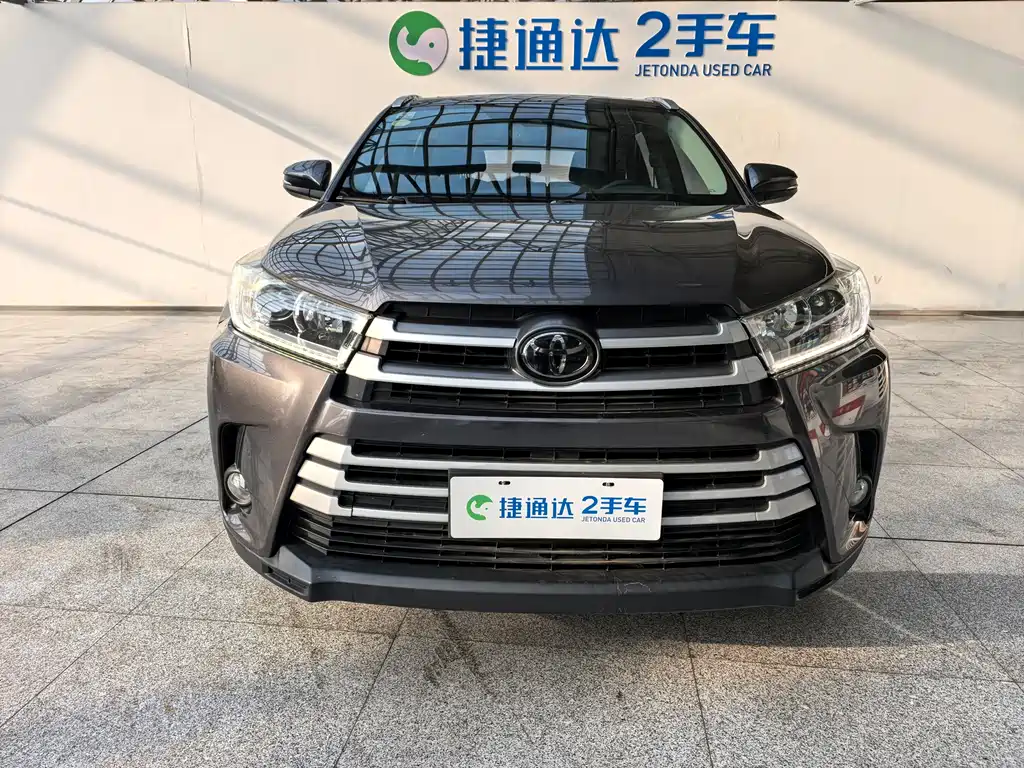 TOYOTA HIGHLANDER