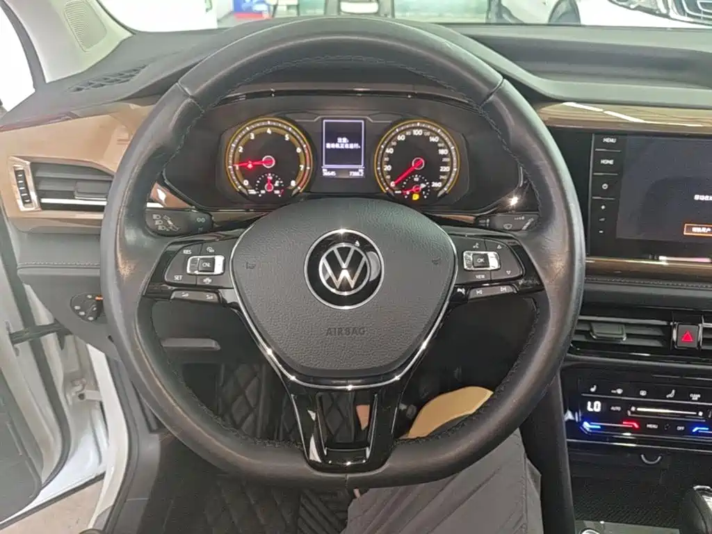 Volkswagen Tharu — миниатюра 11