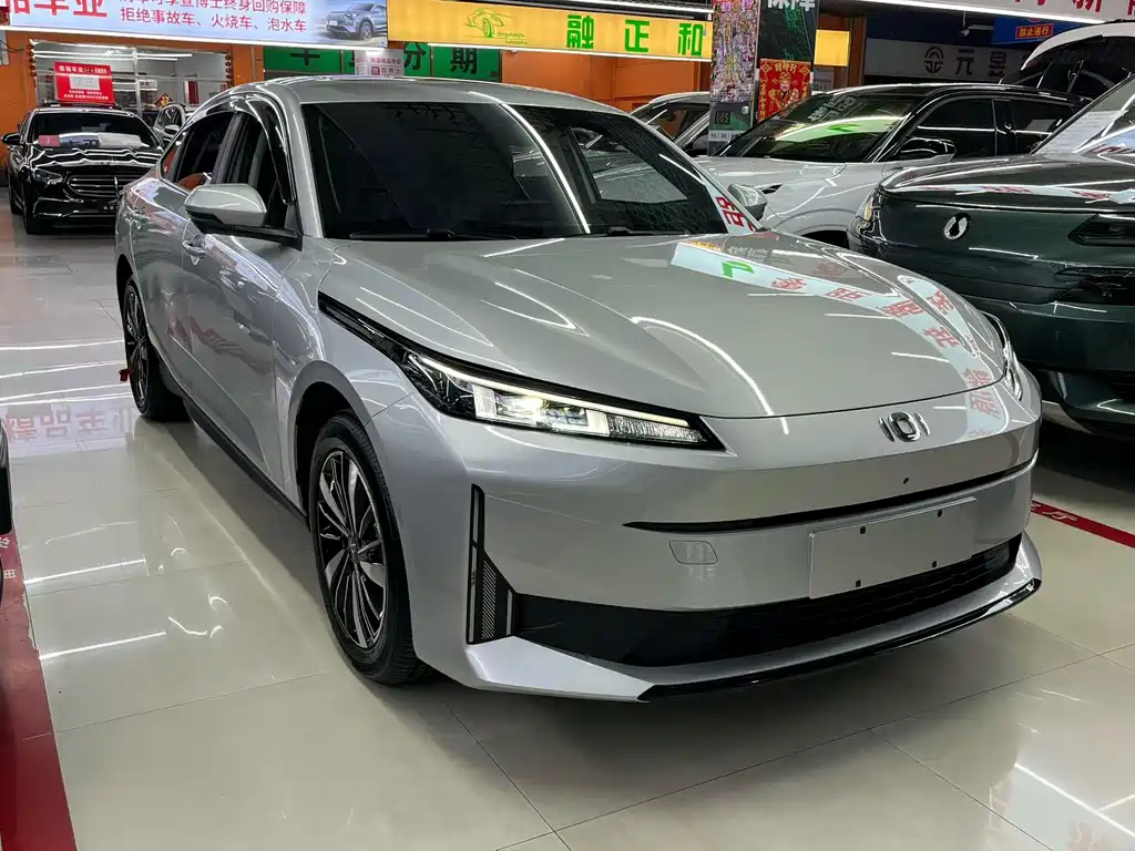 Changan A05