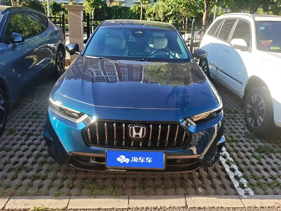 Honda Inspire PHEV — миниатюра 2