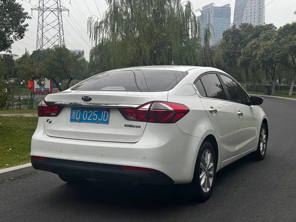 Kia K3 — миниатюра 5