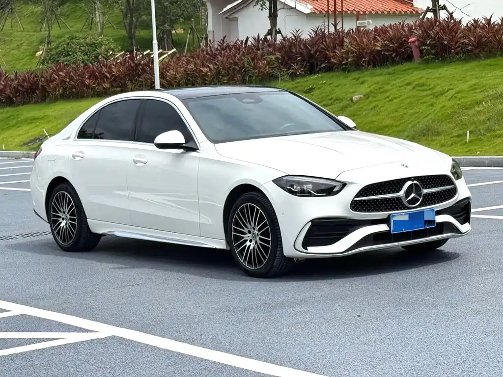 Mercedes-Benz C-Class — миниатюра 3