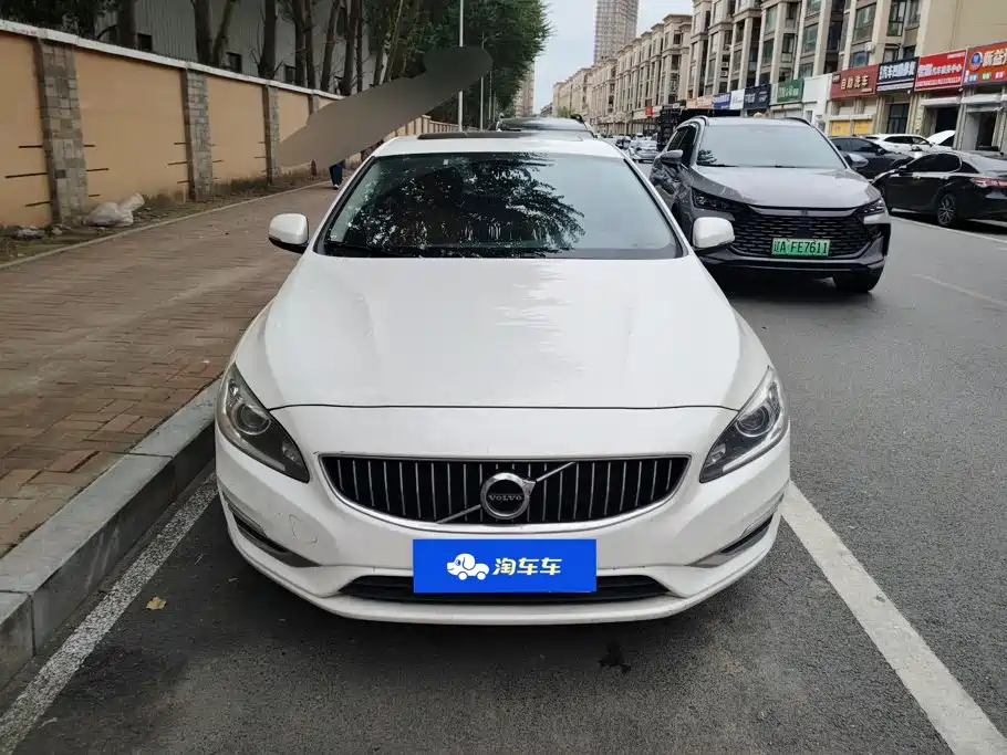 Volvo S60 — миниатюра 2