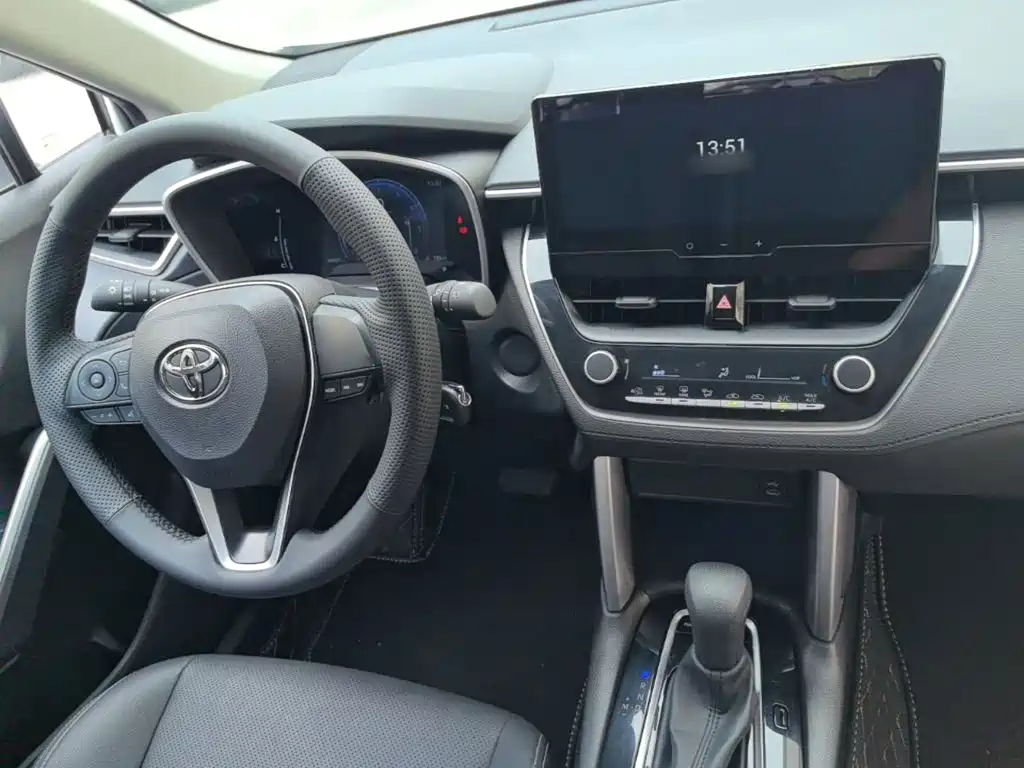 Toyota Frontlander — миниатюра 10