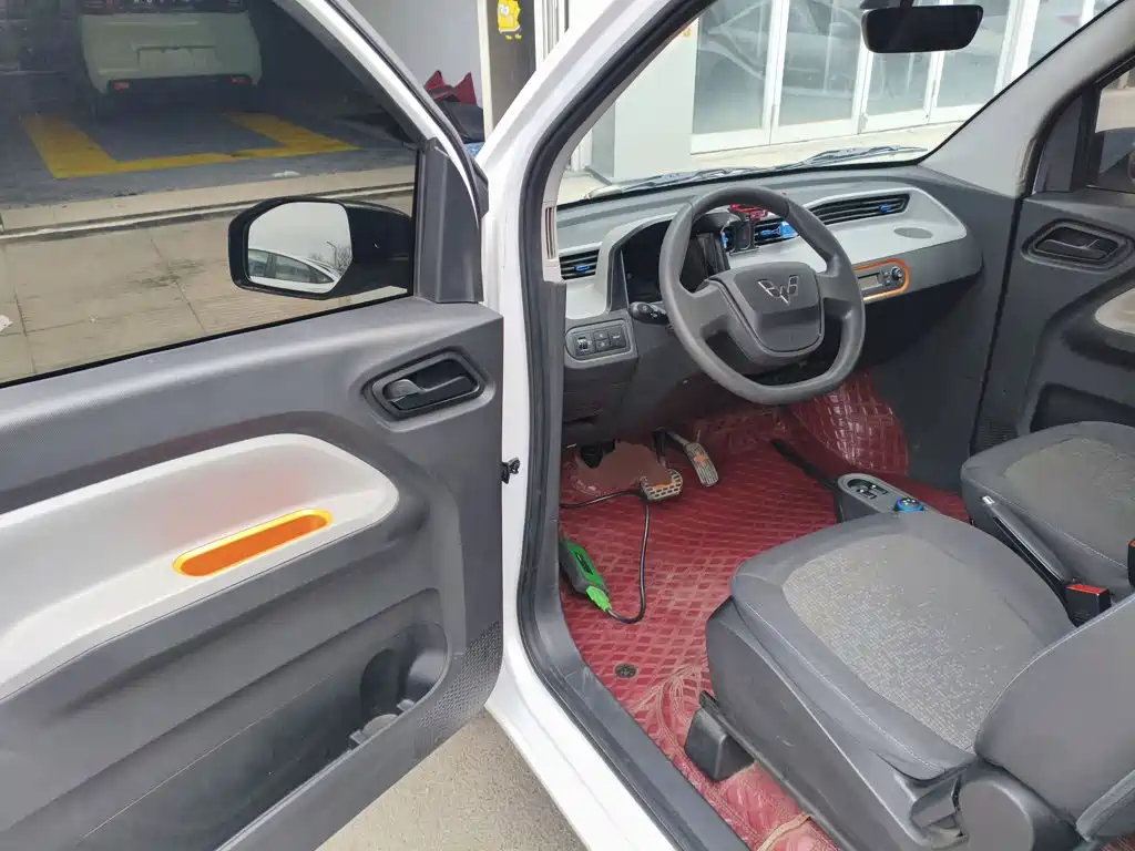Wuling MINIEV — миниатюра 16