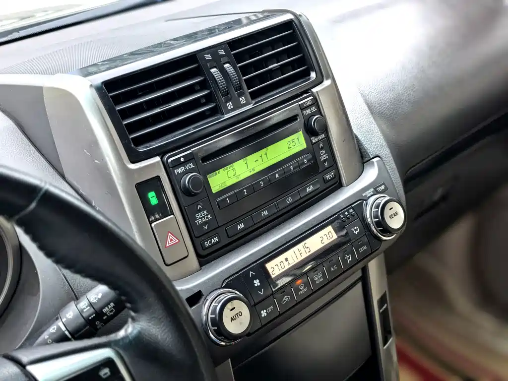 Toyota Prado (Import) — миниатюра 20