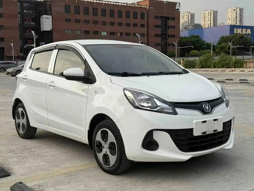 Changan Benben E-Star — миниатюра 2