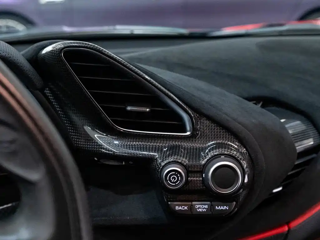 Ferrari 488 — миниатюра 13