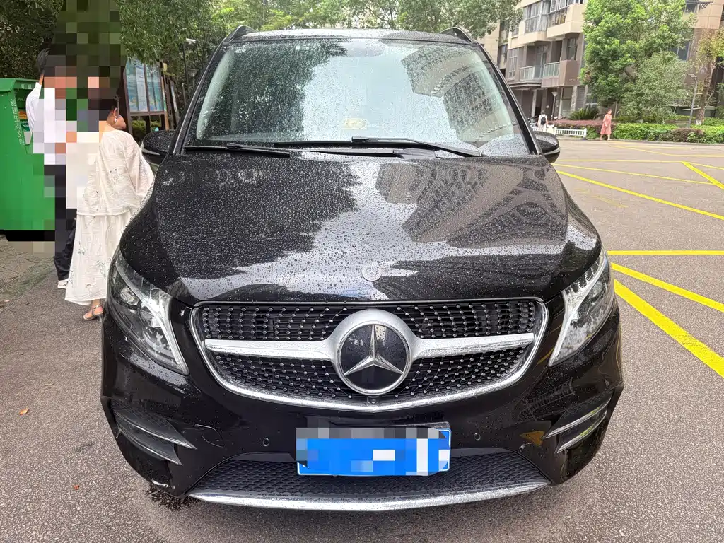 Mercedes-Benz V-Class — миниатюра 2
