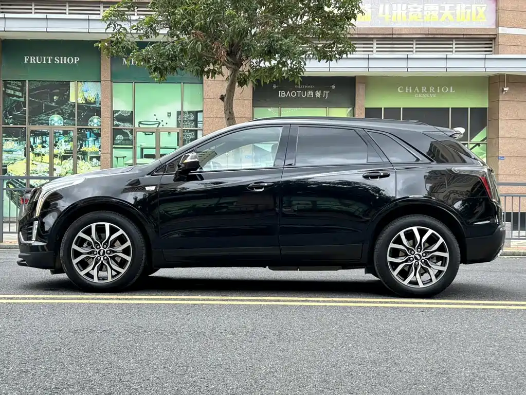 Cadillac XT5 — миниатюра 7