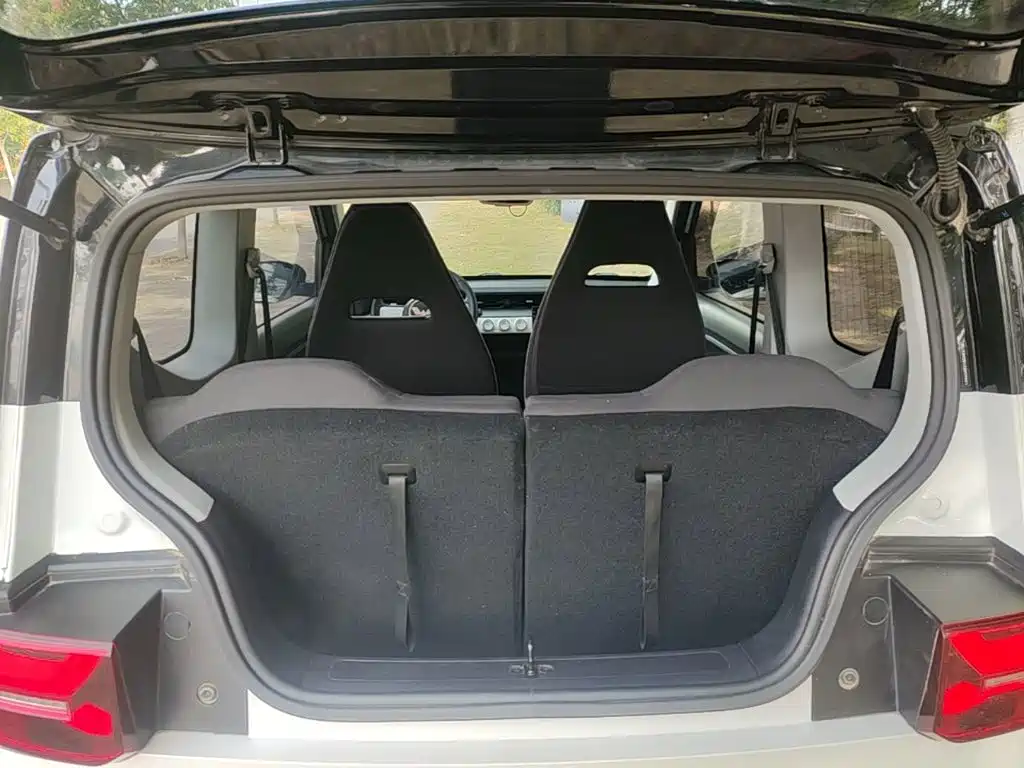 Wuling MINIEV — миниатюра 19