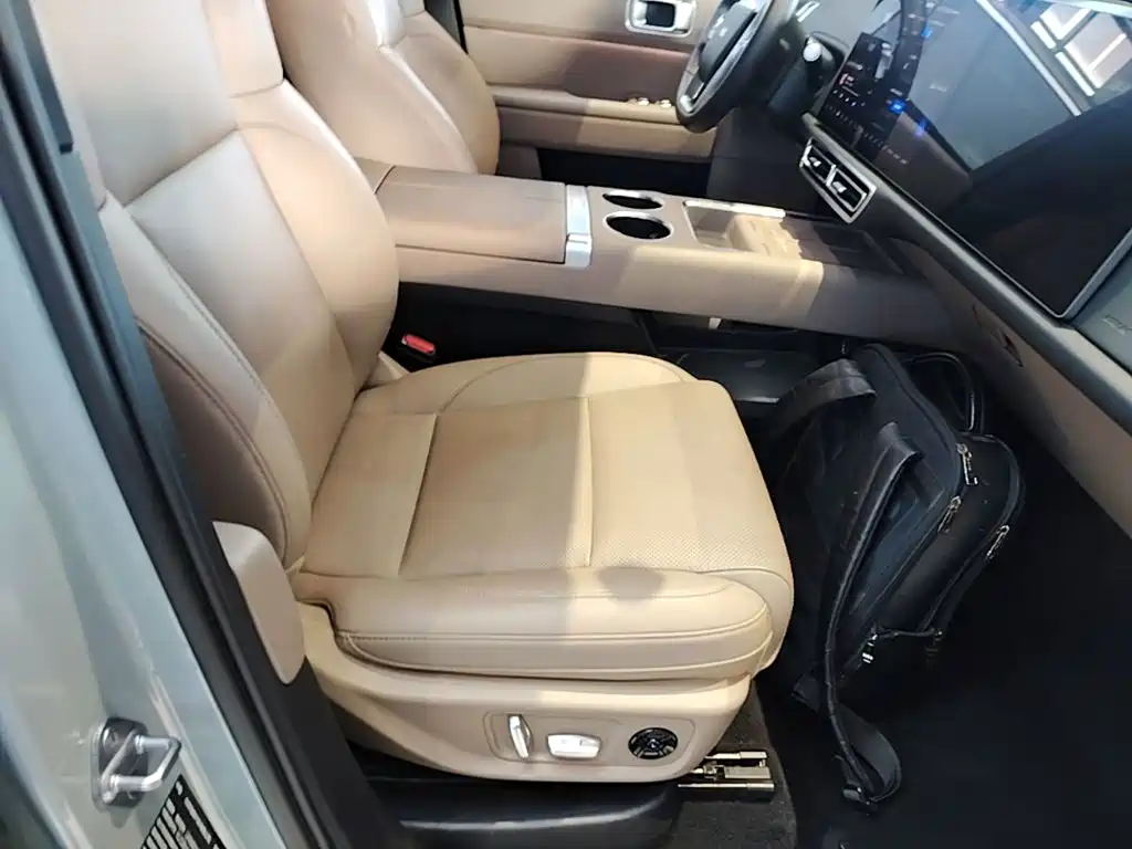 Li Auto Li L6 — миниатюра 25