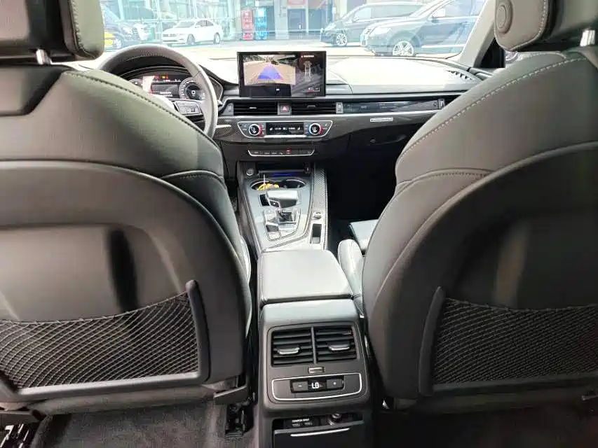Audi A4L — миниатюра 7