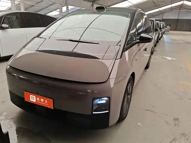 Li Auto IDEAL MEGA 2024