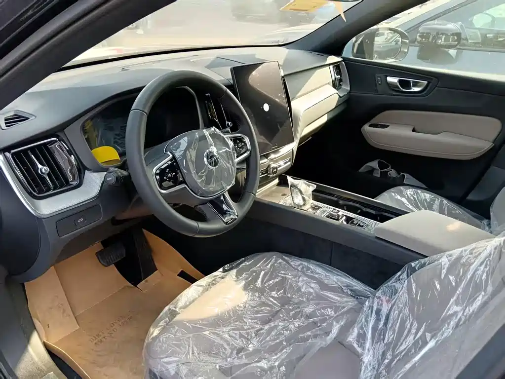 Volvo XC60 — миниатюра 4